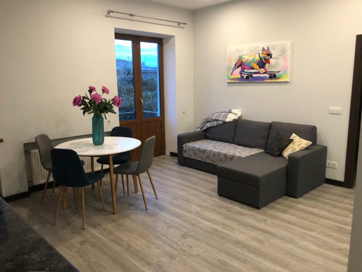 Grand Apartment 2 แชร์นีฮีฟ ภายนอก รูปภาพ